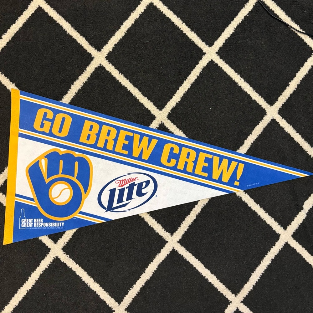 Wincraft Milwaukee Brewers GoBrew Crew 36"X18" Pennant